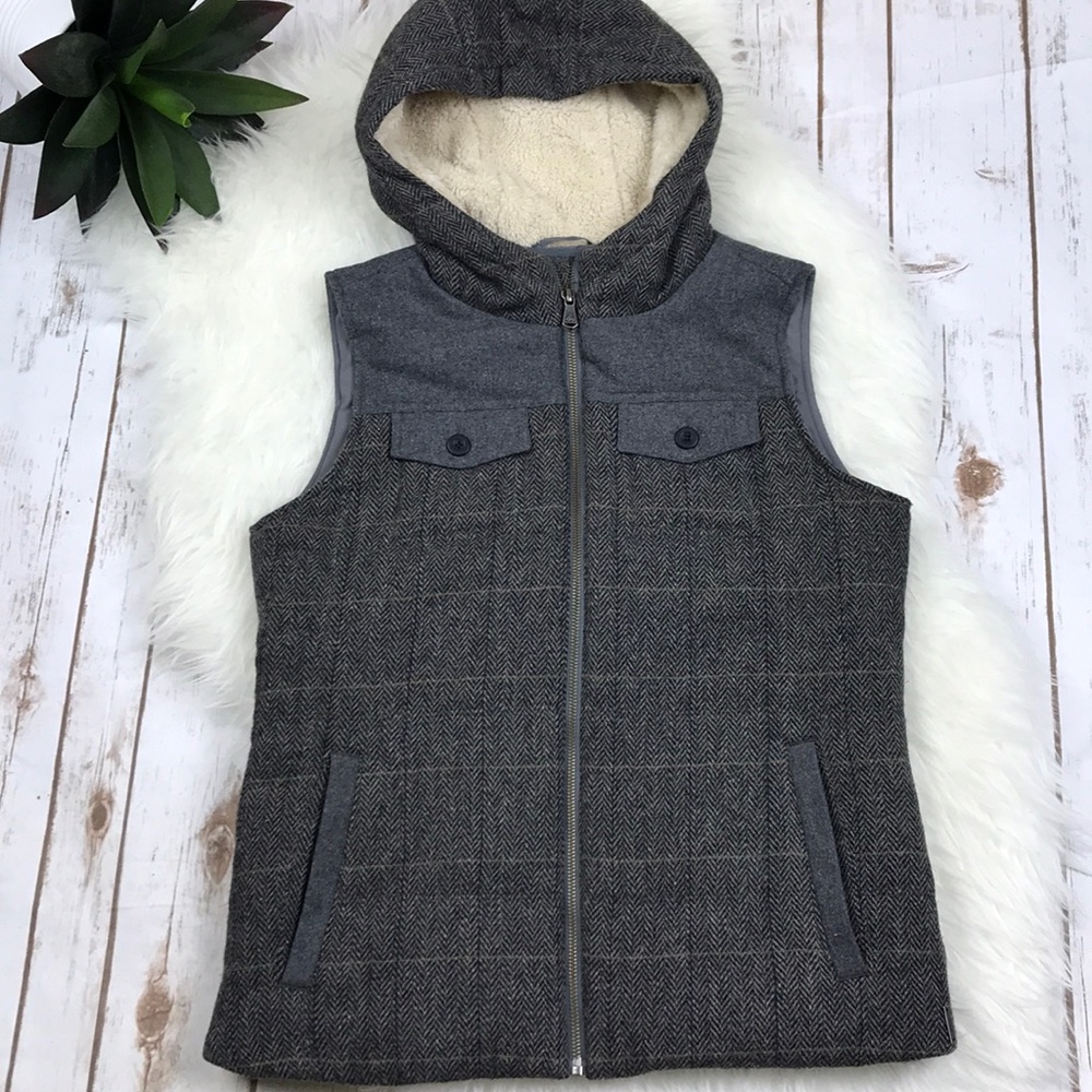 Gray Hooded Women's Vest